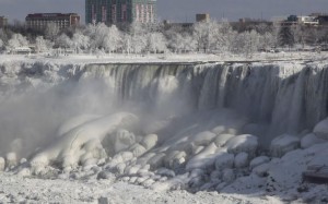 foto_cascate_niagara_ghiaccio_1